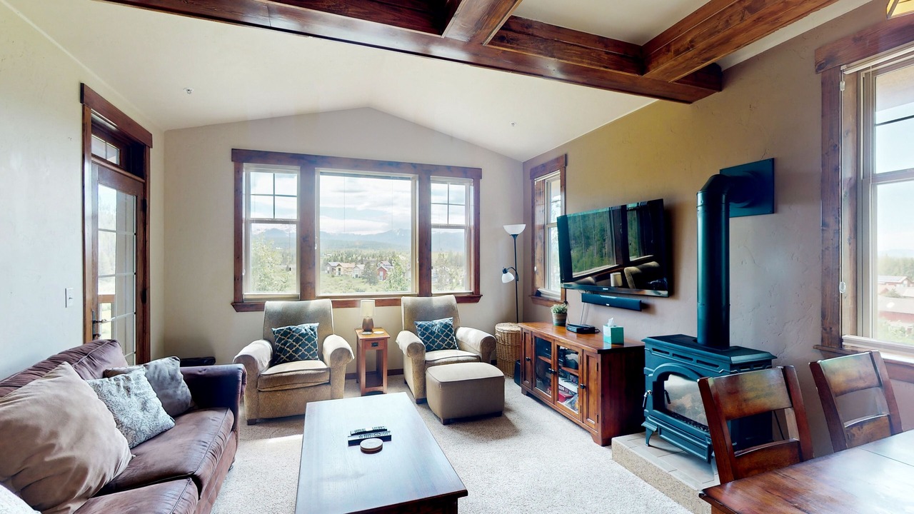 Photo of Livingroom in Fraser