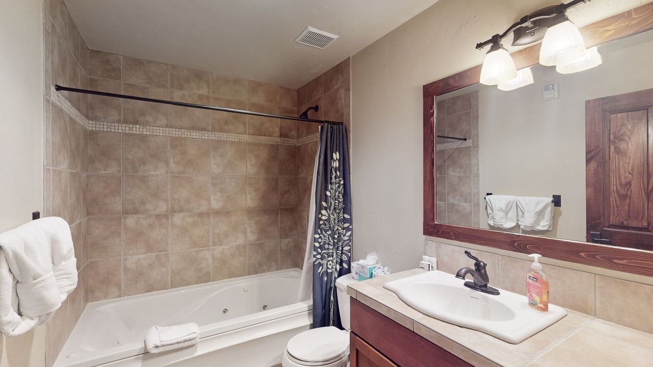 Photo of Bathroom in Fraser