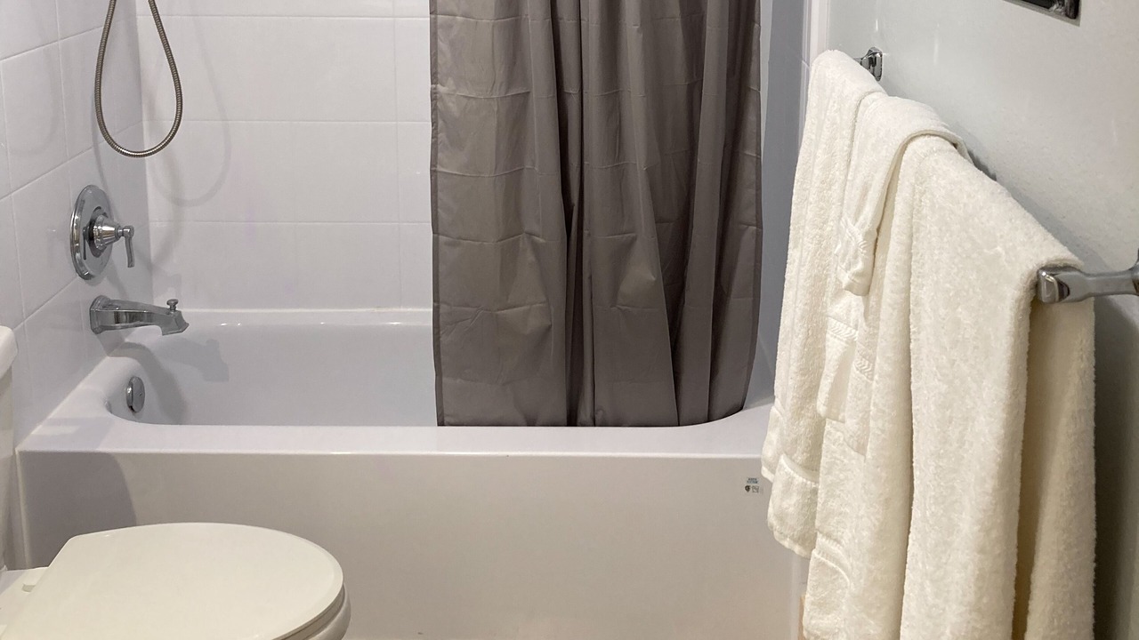 Photo of Bathroom in Fraser