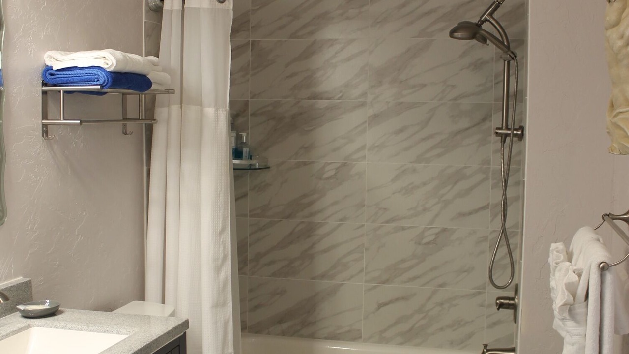 Photo of Bathroom in Delta