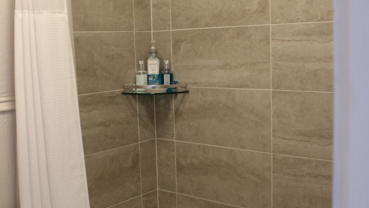 Photo of Bathroom in Delta