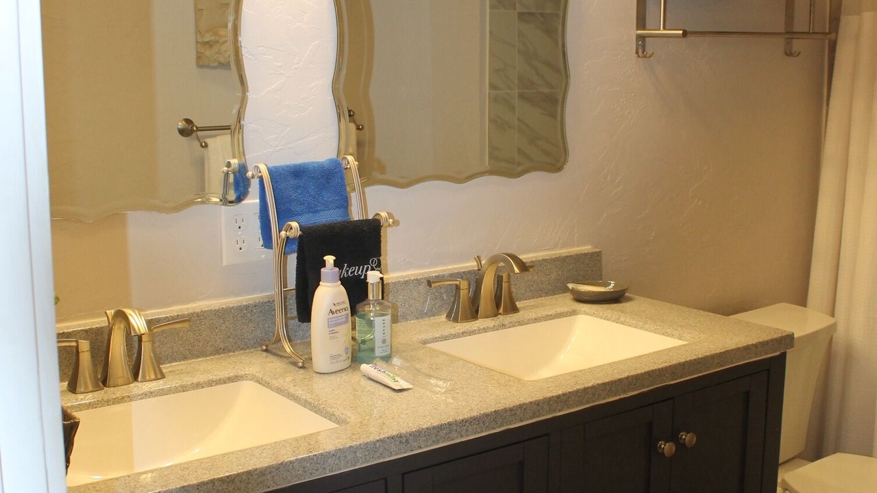 Photo of Bathroom in Delta
