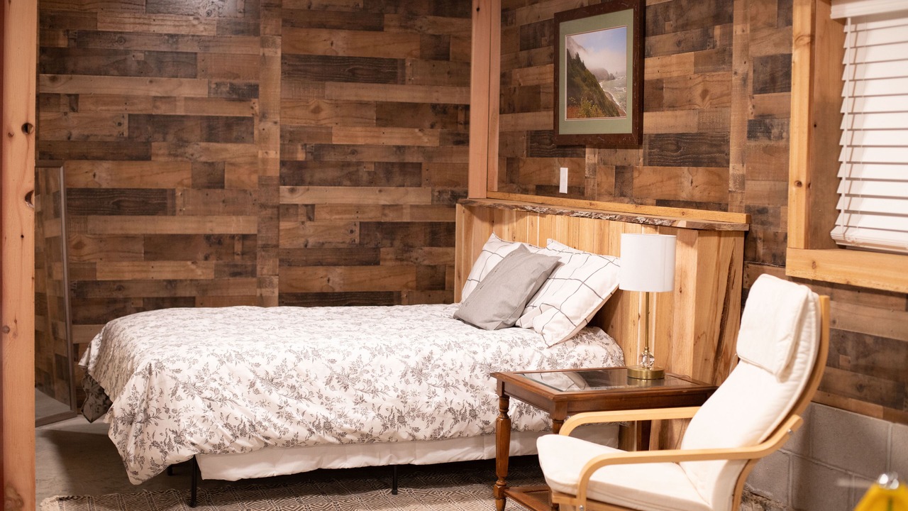 Photo of Bedroom in Black Hawk