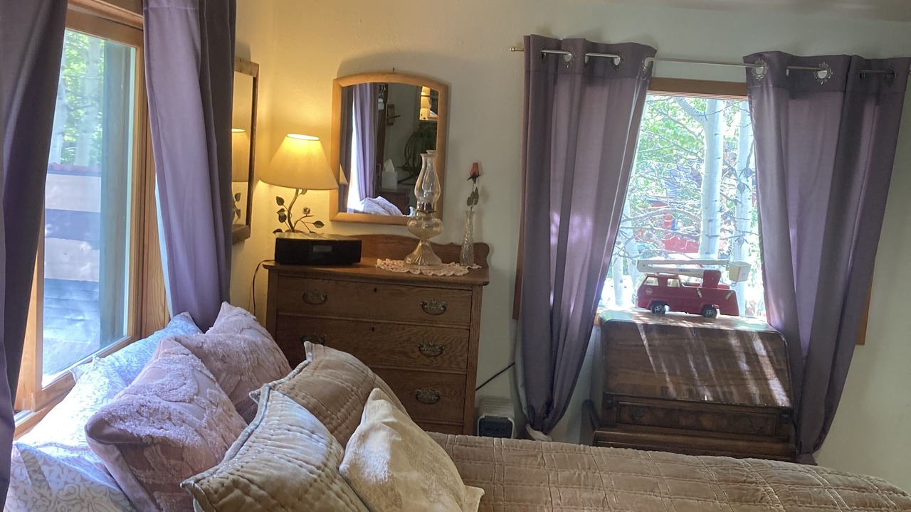 Photo of Bedroom in Eldora