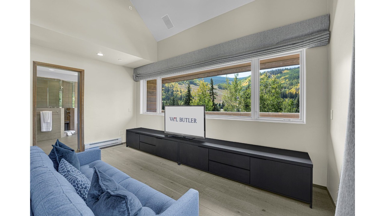 Photo of Livingroom in Vail