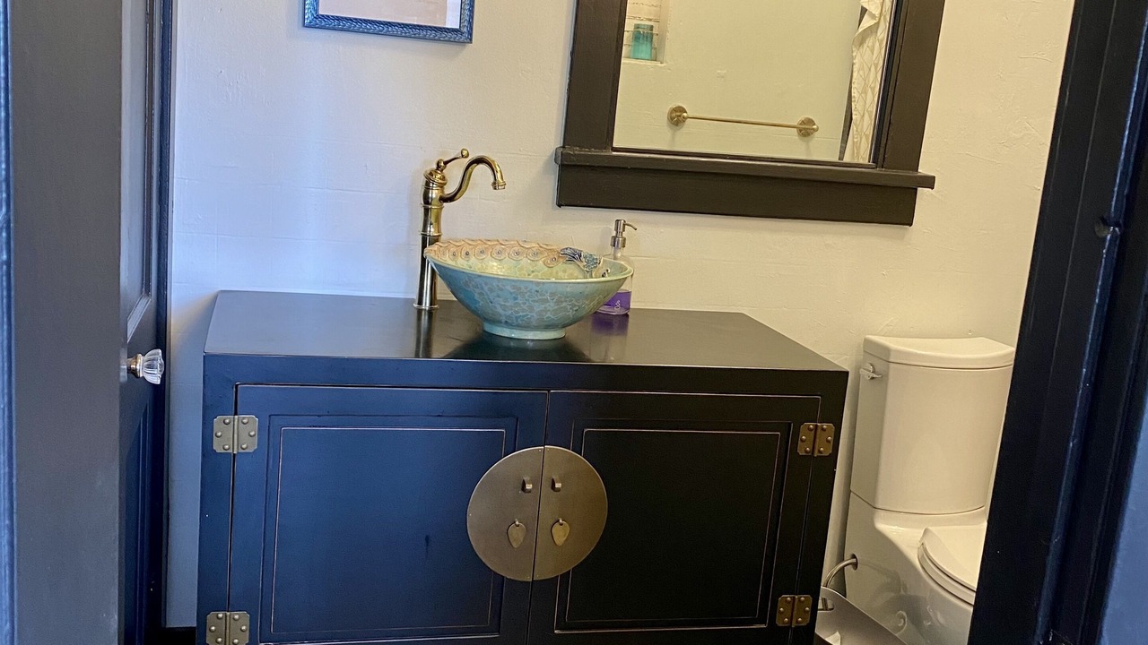 Photo of Bathroom in Sunnyside