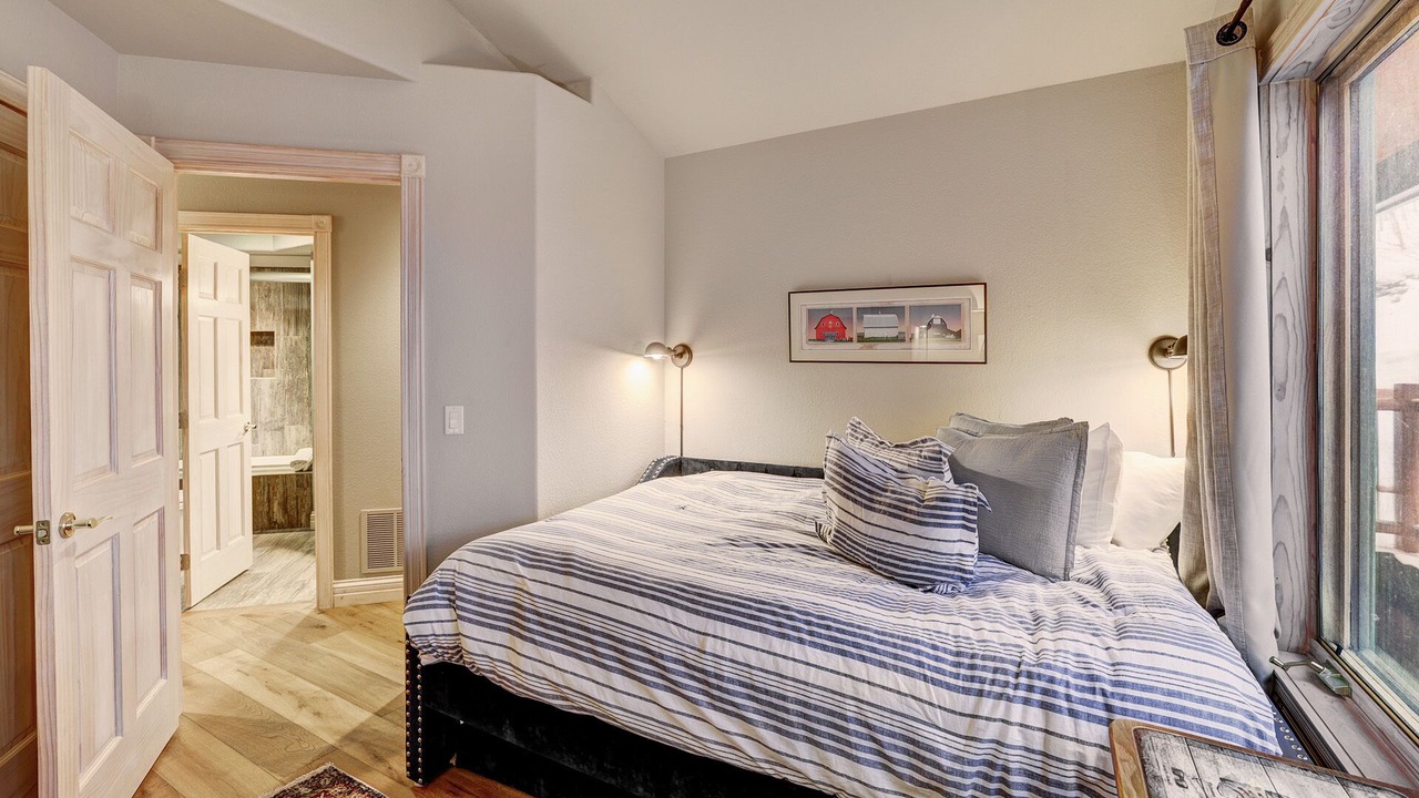 Photo of Bedroom in Christie Heights