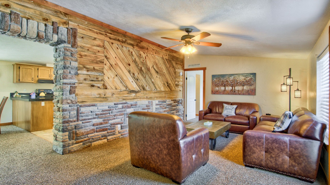 Photo of Livingroom in Salida