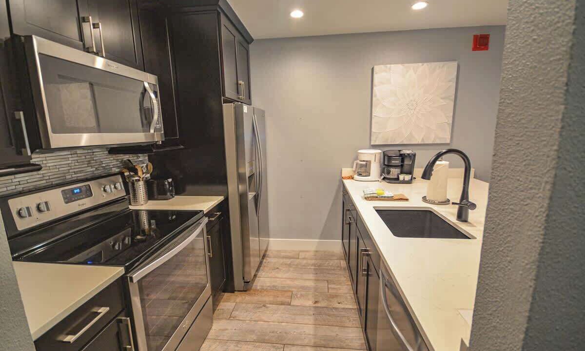 Photo of Kitchen in Peak 8