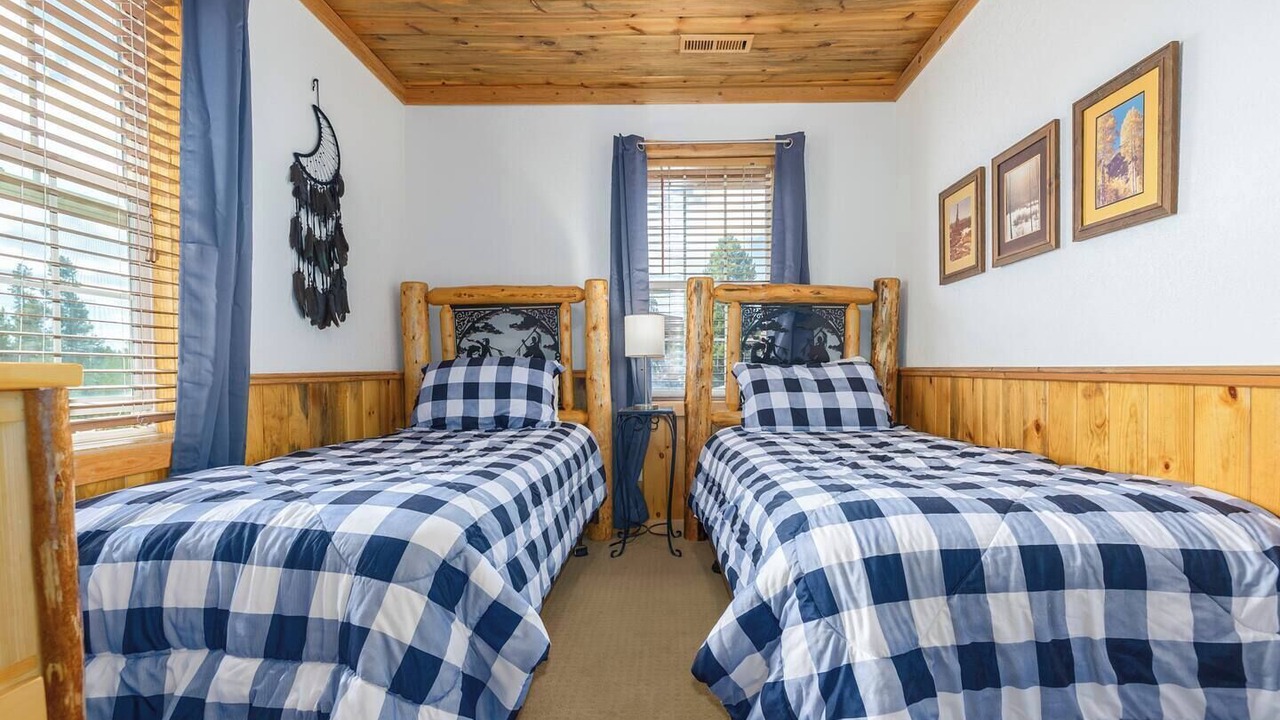 Photo of Bedroom in Grand Lake