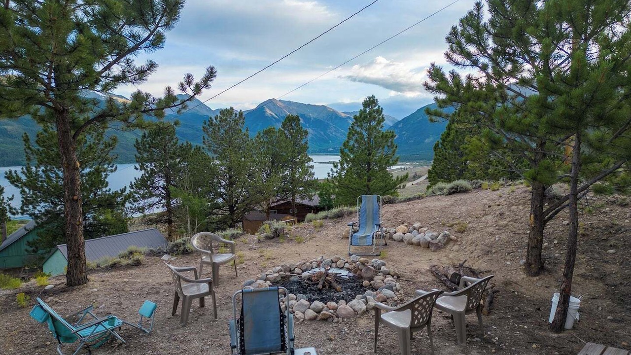 Photo of Others in Twin Lakes