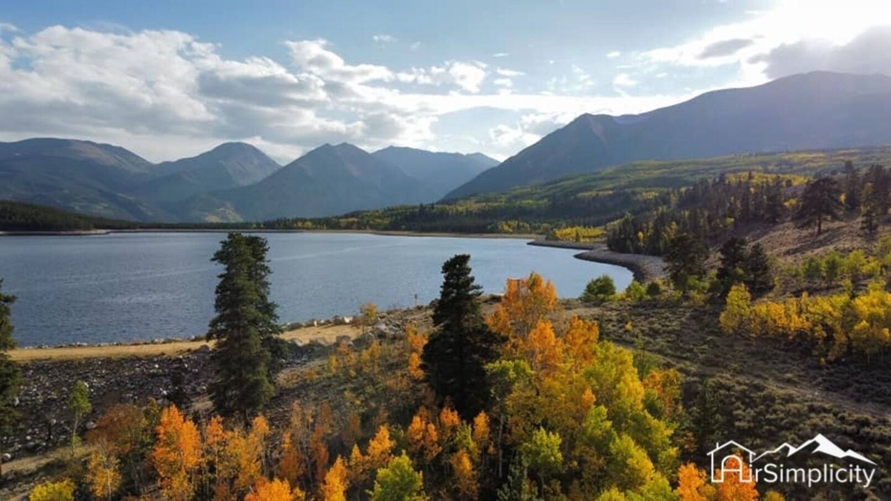 Photo of Others in Twin Lakes