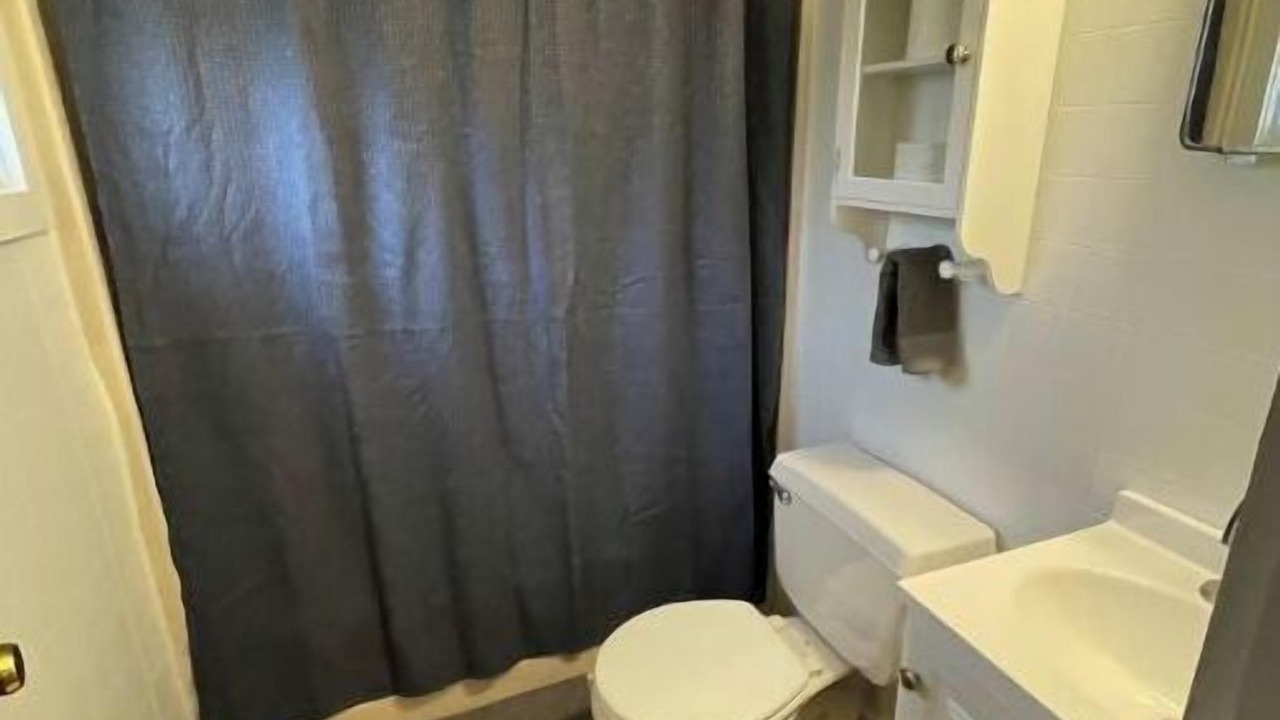 Photo of Bathroom in Ohio City
