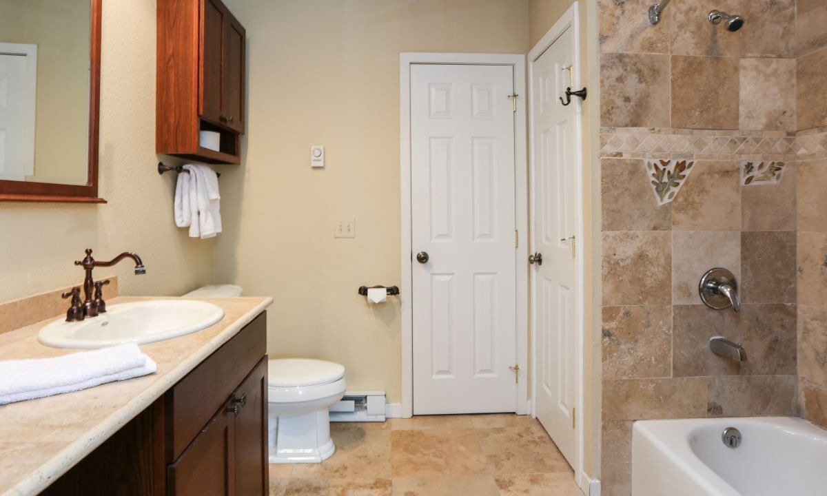 Photo of Bathroom in Copper Mountain Village