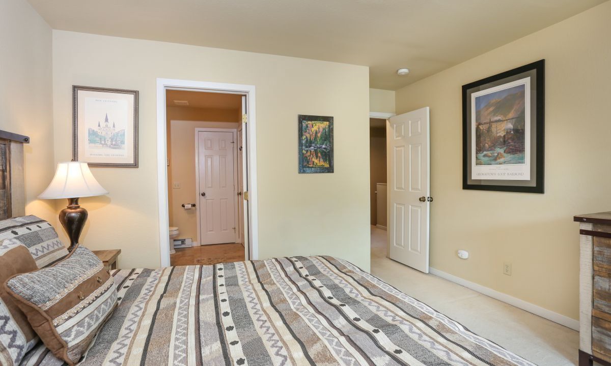 Photo of Bathroom in Copper Mountain Village