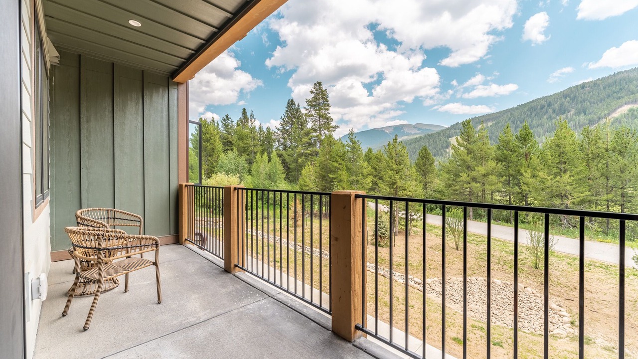 Photo of Patio Balcony in Lakeside Village
