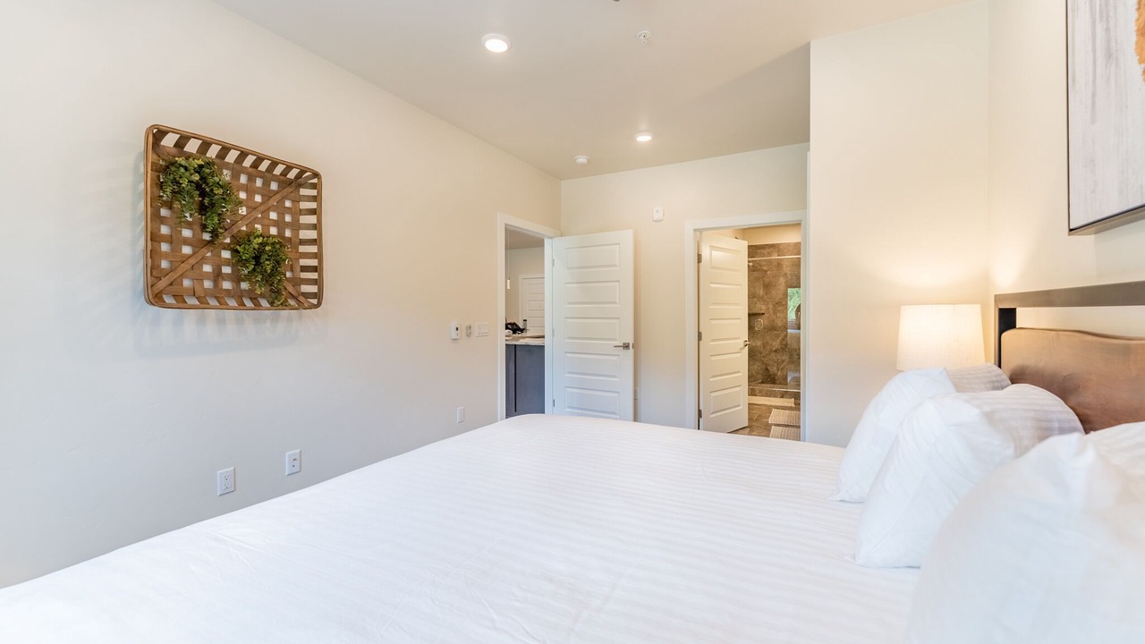 Photo of Bathroom in Lakeside Village