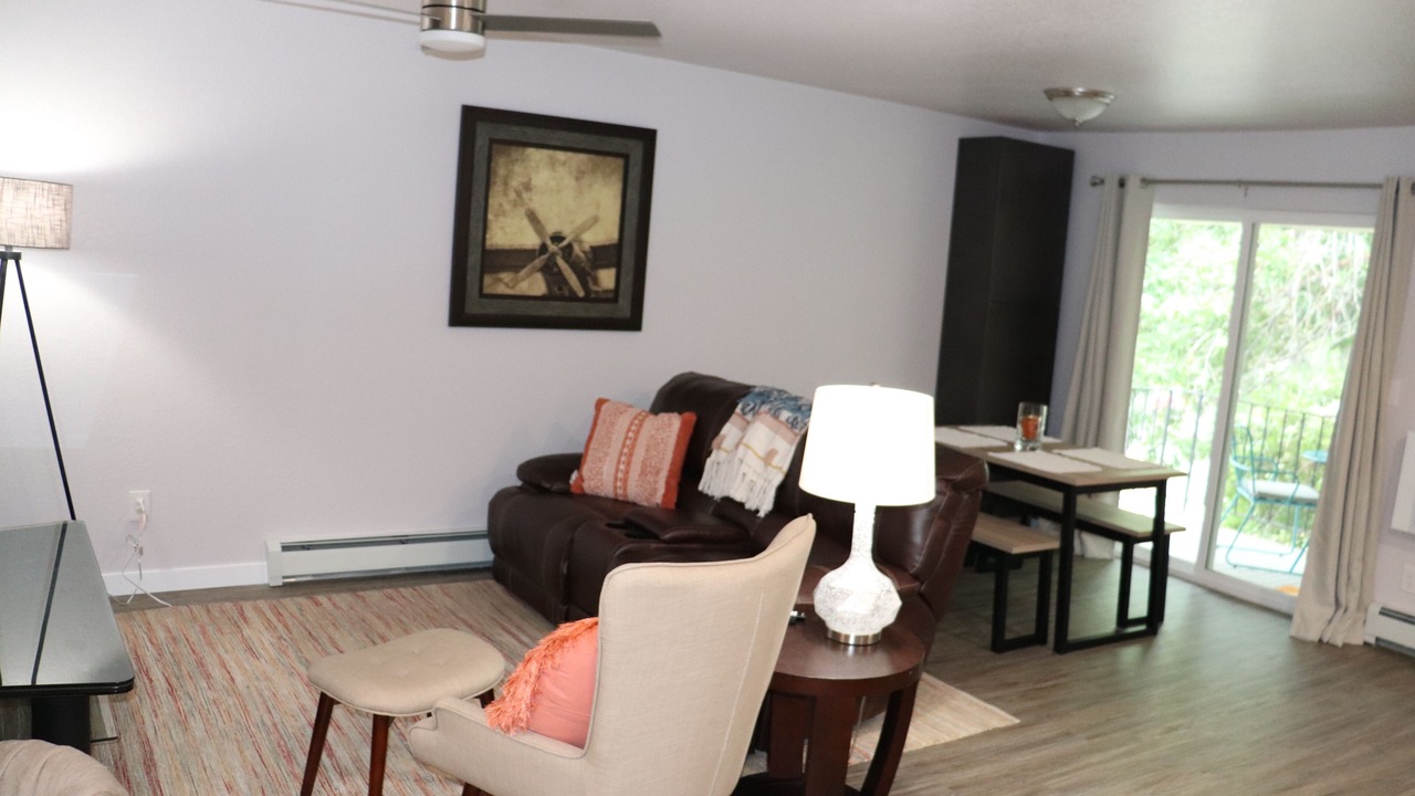 Photo of Livingroom in Fort Logan