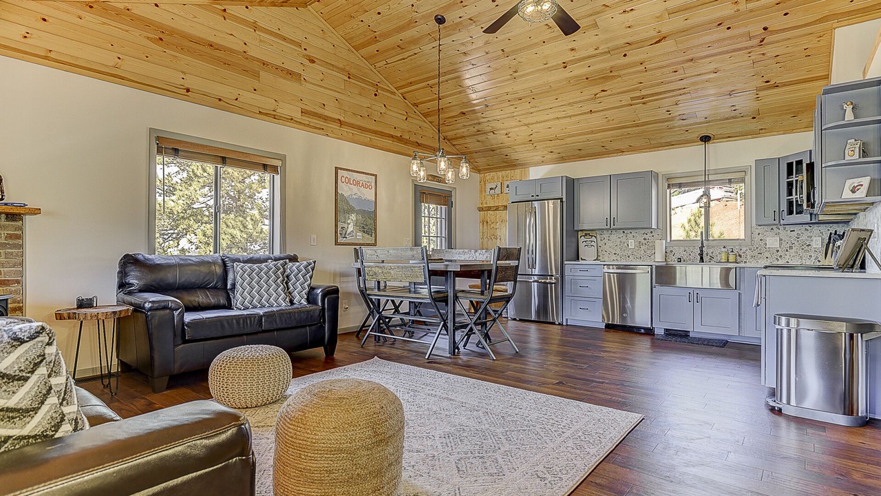 Photo of Livingroom in Cripple Creek