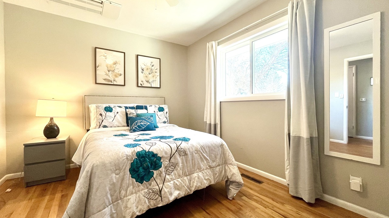Photo of Bedroom in Old North Boulder