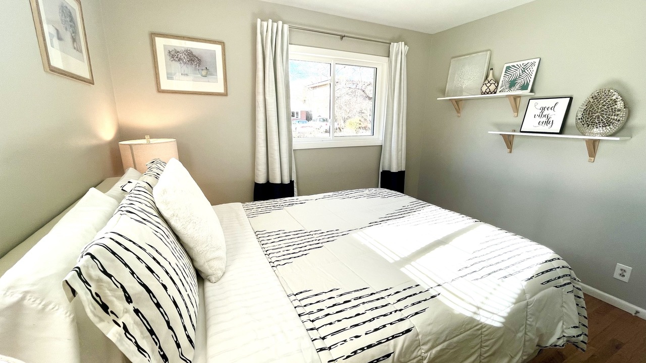 Photo of Bedroom in Old North Boulder