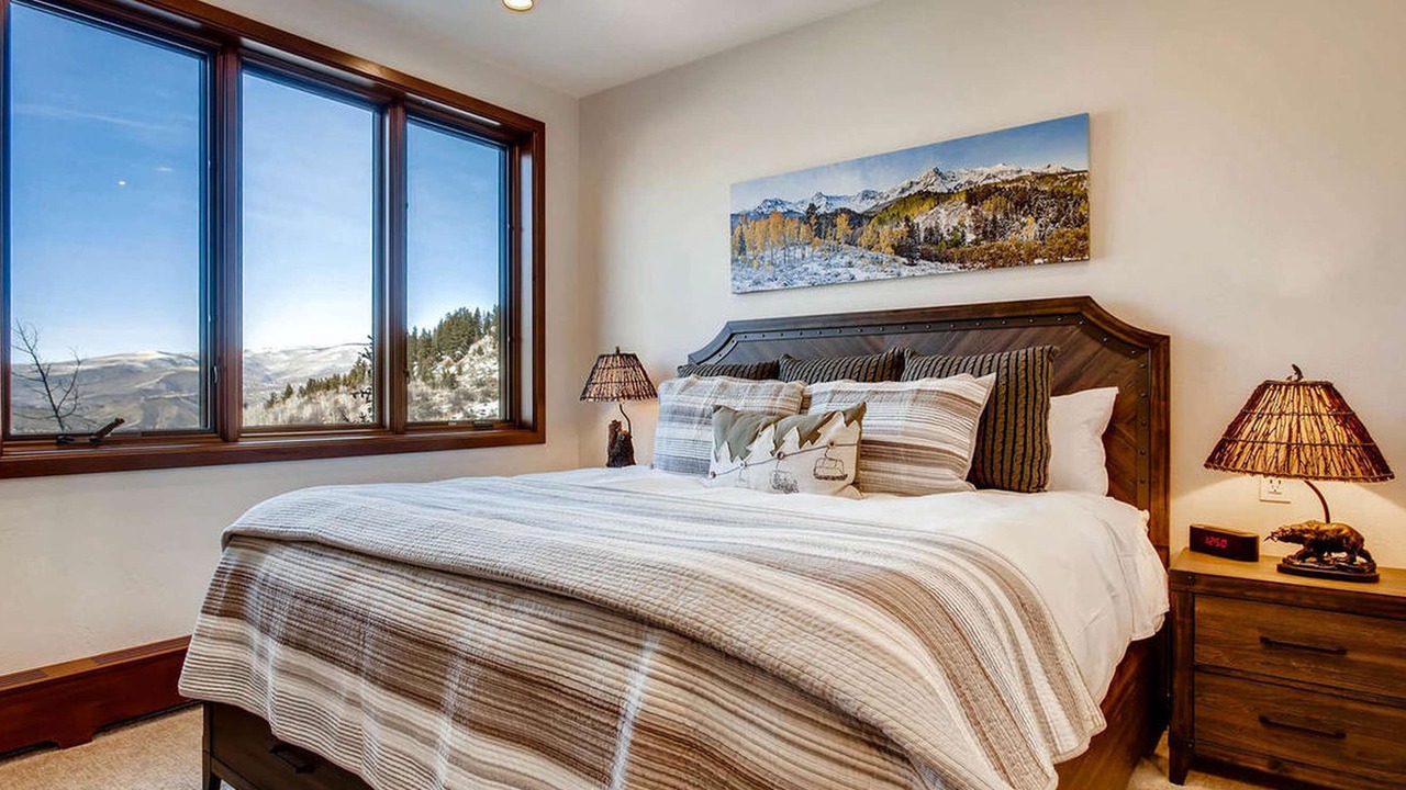 Photo of Bedroom in Highlands Townhomes