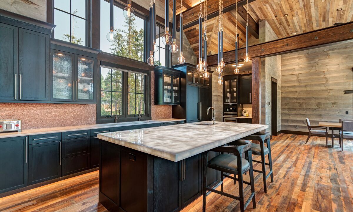 Photo of Kitchen in Peak 8