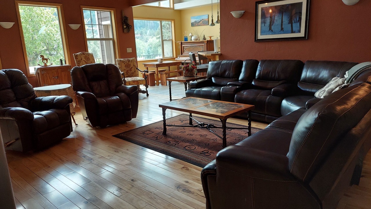 Photo of Livingroom in Ridgway
