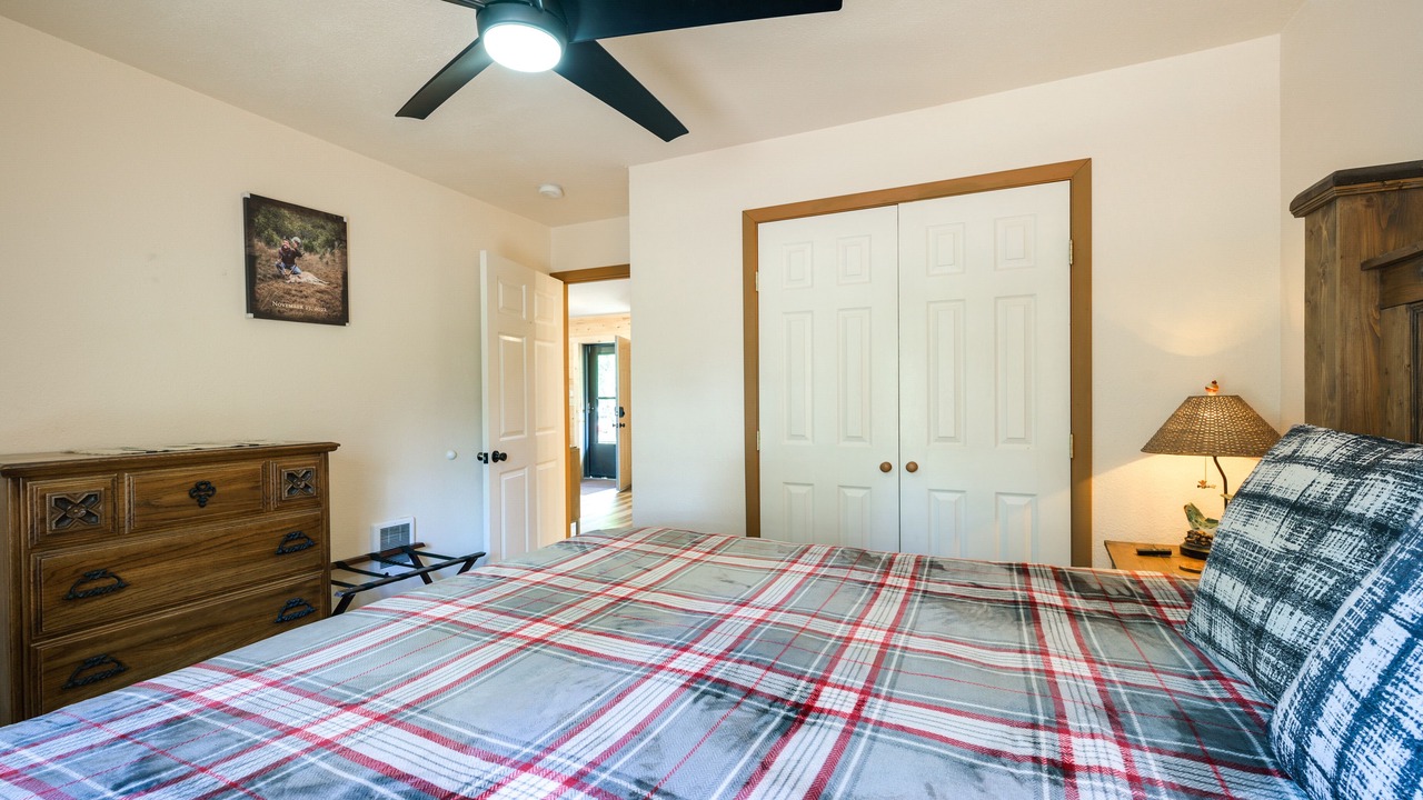 Photo of Bedroom in Pagosa Springs