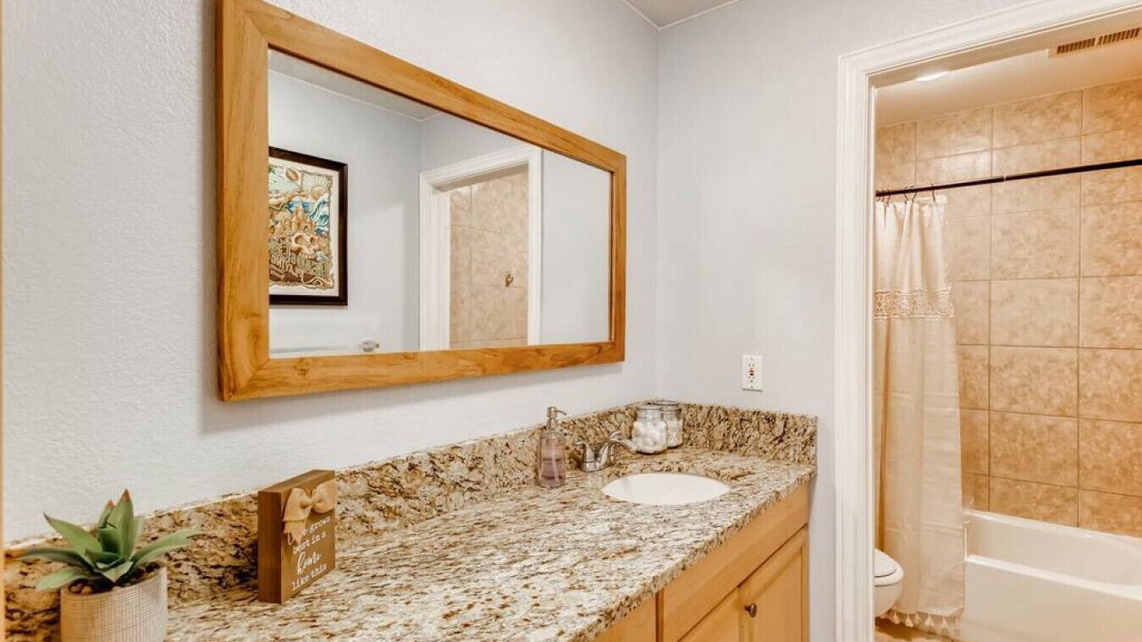 Photo of Bathroom in Morrison
