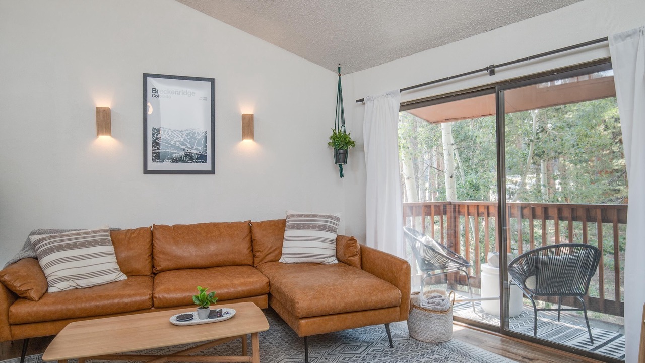 Photo of Livingroom in Boulder Ridge
