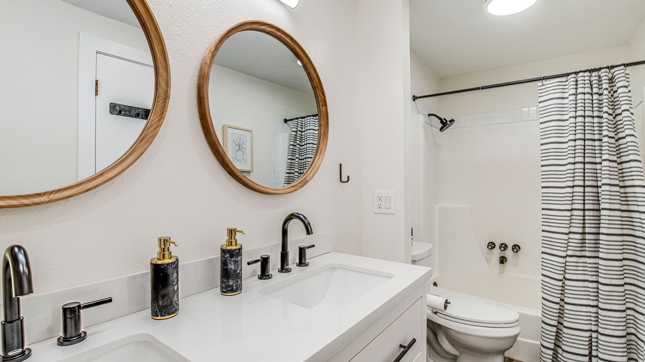 Photo of Bathroom in Boulder Ridge