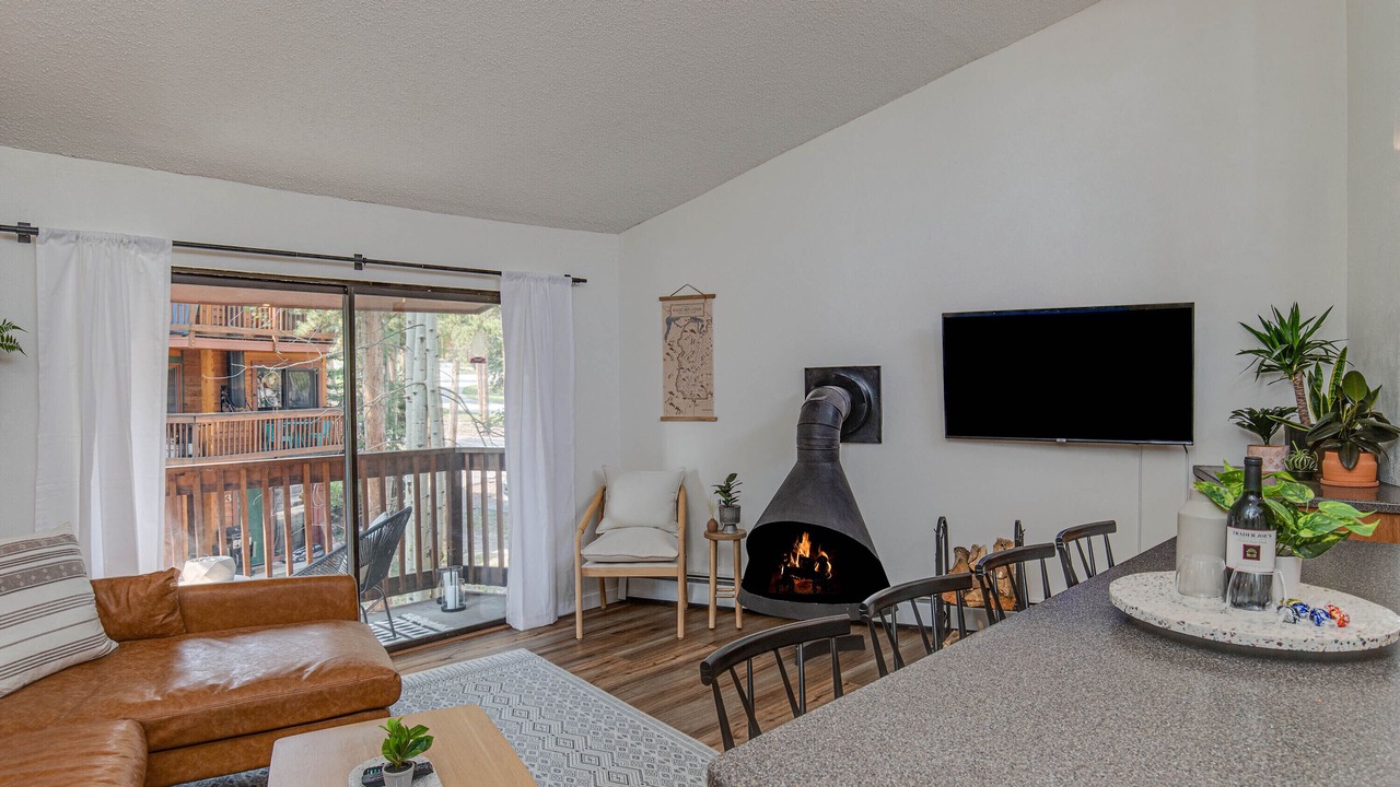 Photo of Livingroom in Boulder Ridge