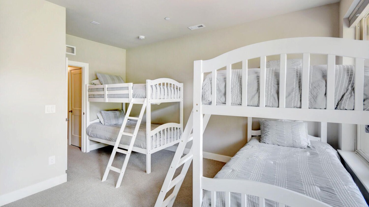Photo of Bedroom in Rendezvous