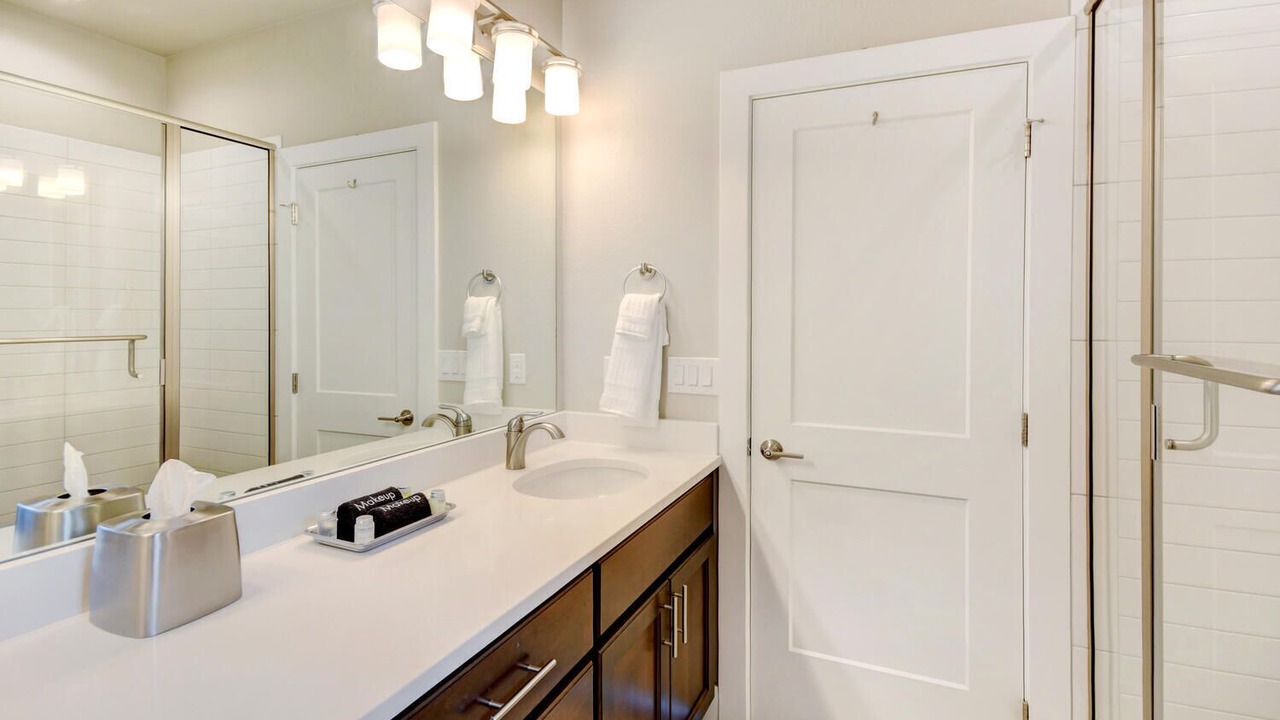 Photo of Bathroom in Rendezvous