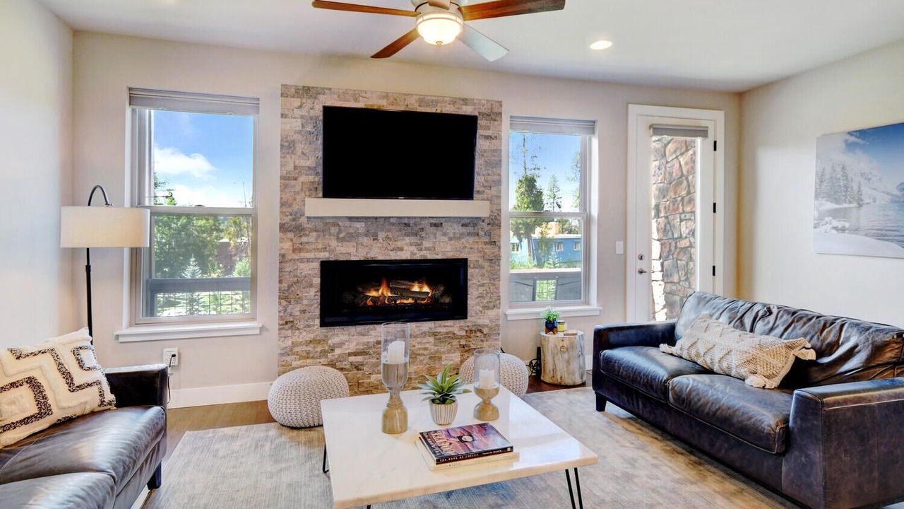 Photo of Livingroom in Rendezvous