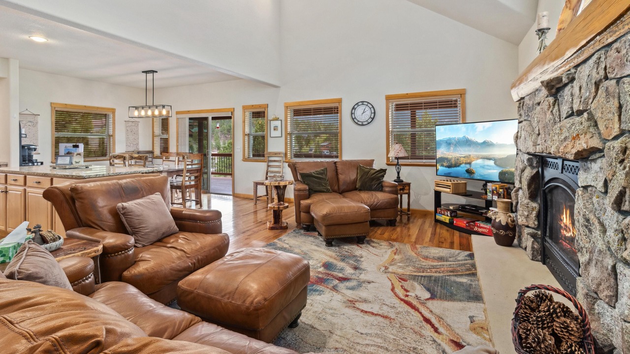 Photo of Livingroom in Carriage Hills