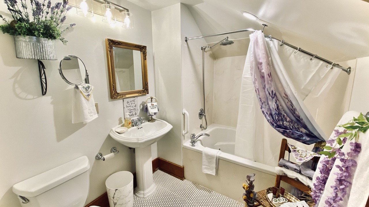 Photo of Bathroom in Pueblo