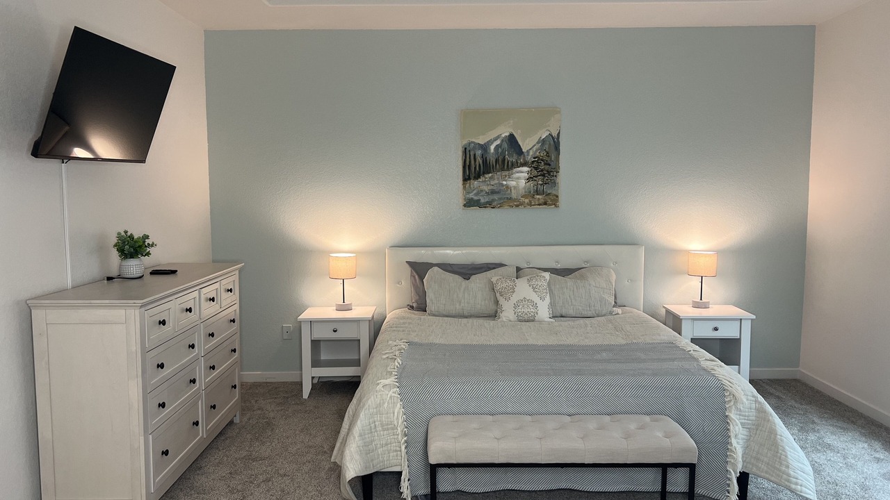 Photo of Bedroom in Skyway