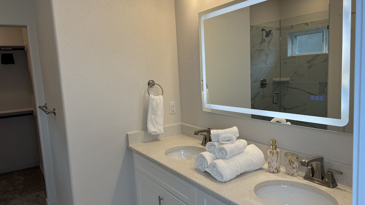 Photo of Bathroom in Skyway
