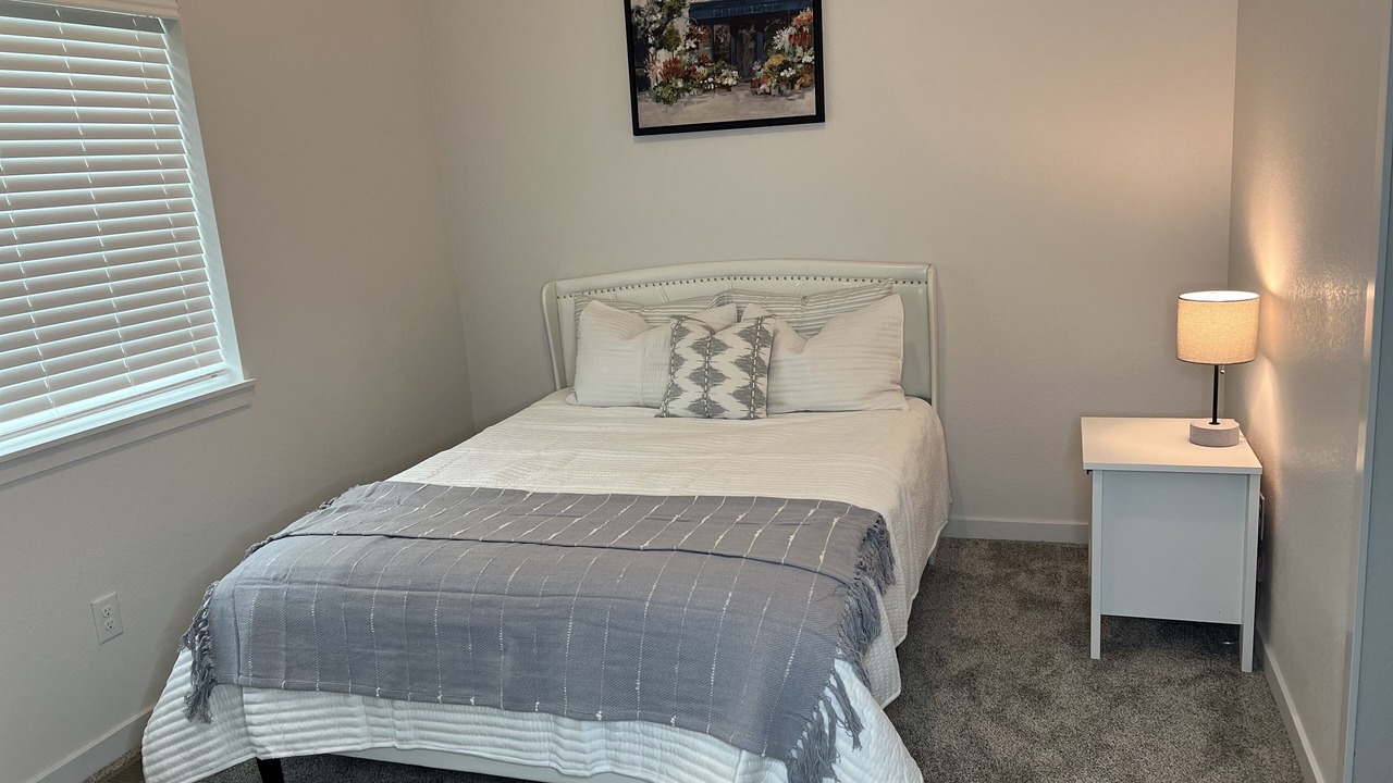 Photo of Bedroom in Skyway