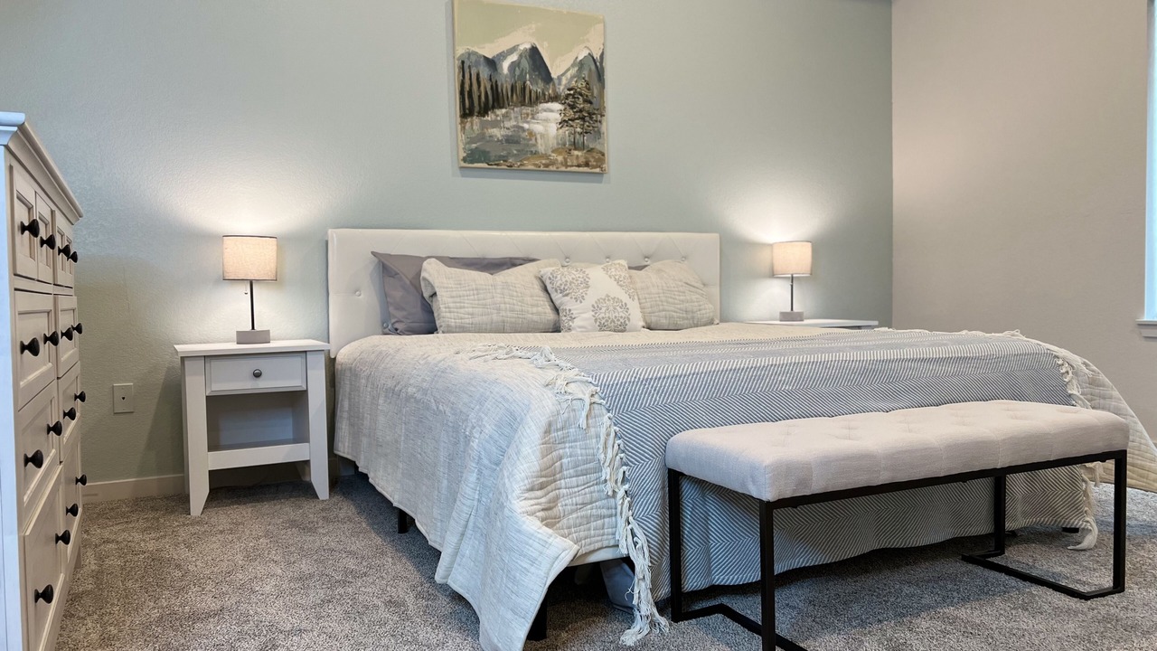 Photo of Bedroom in Skyway