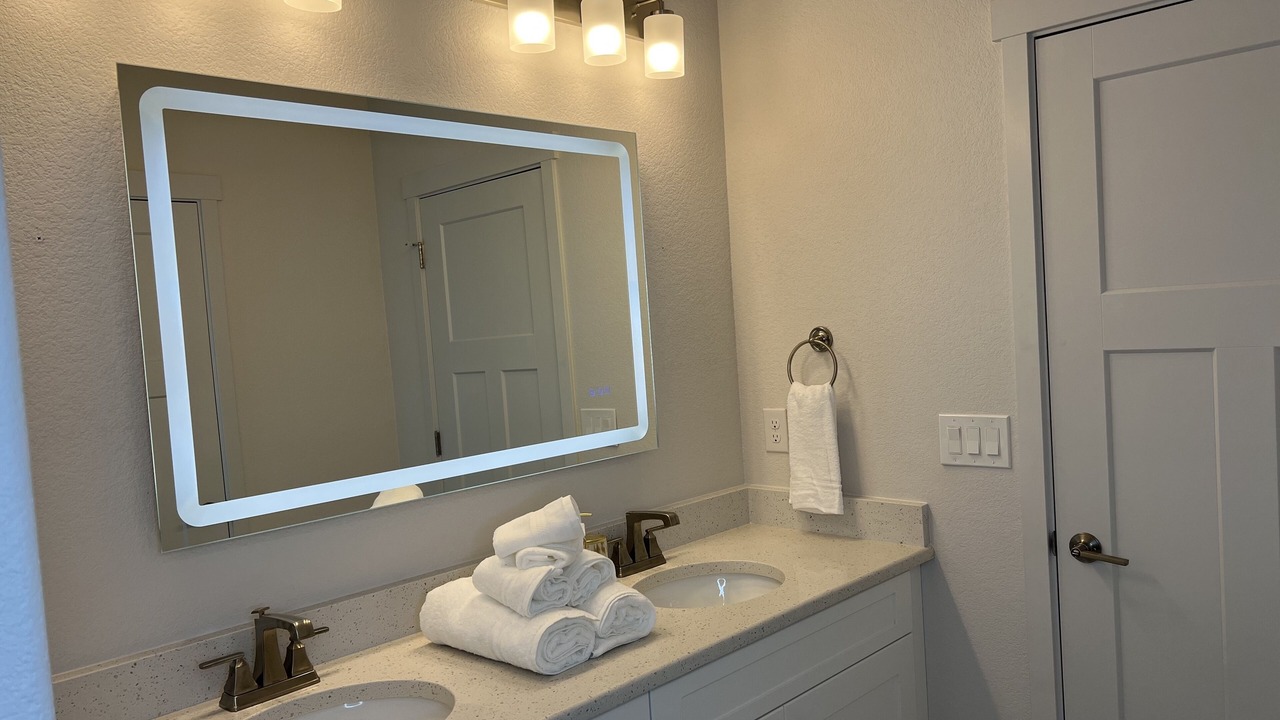 Photo of Bathroom in Skyway