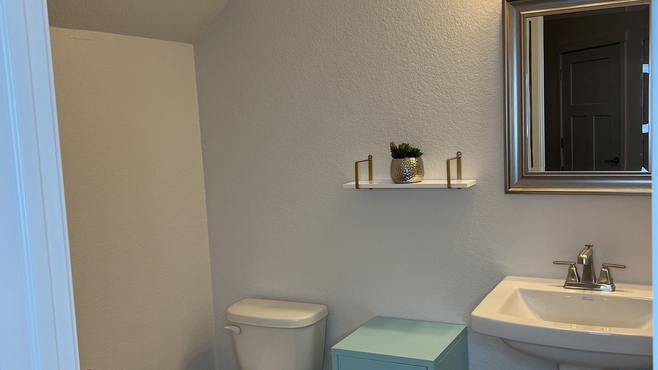 Photo of Bathroom in Skyway