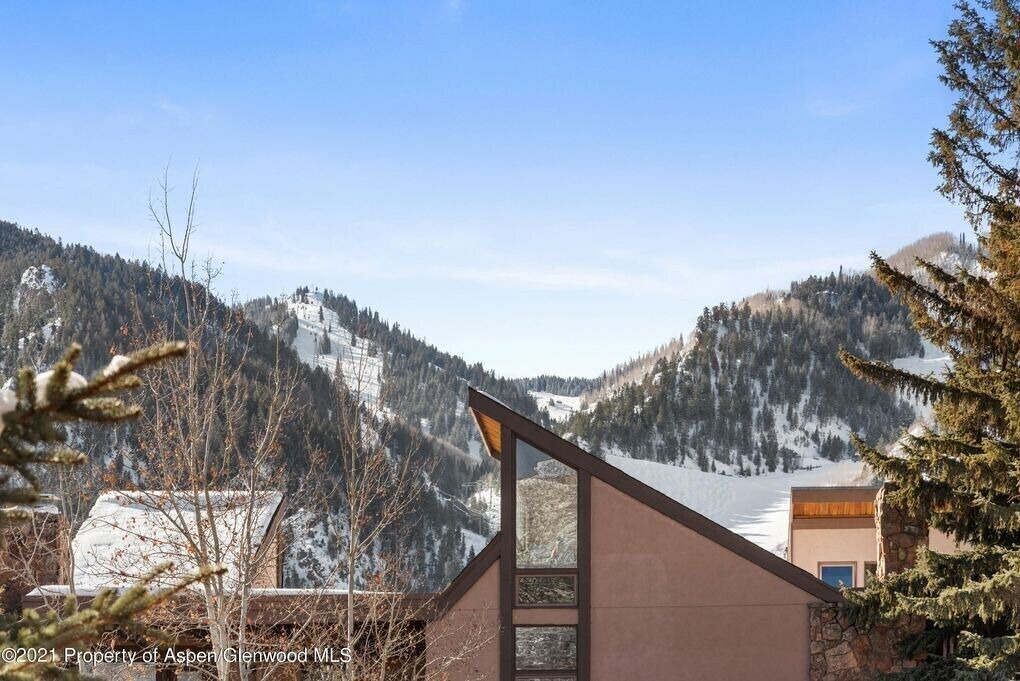 Photo of Others in Aspen