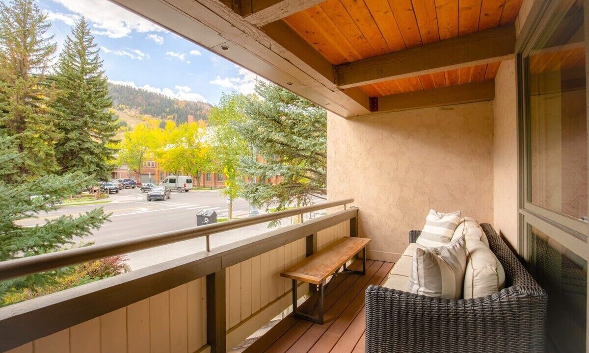 Photo of Patio Balcony in Aspen