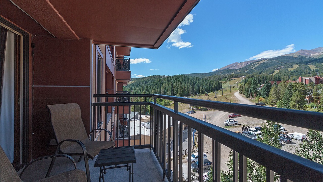 Photo of Outdoor in Peak 9