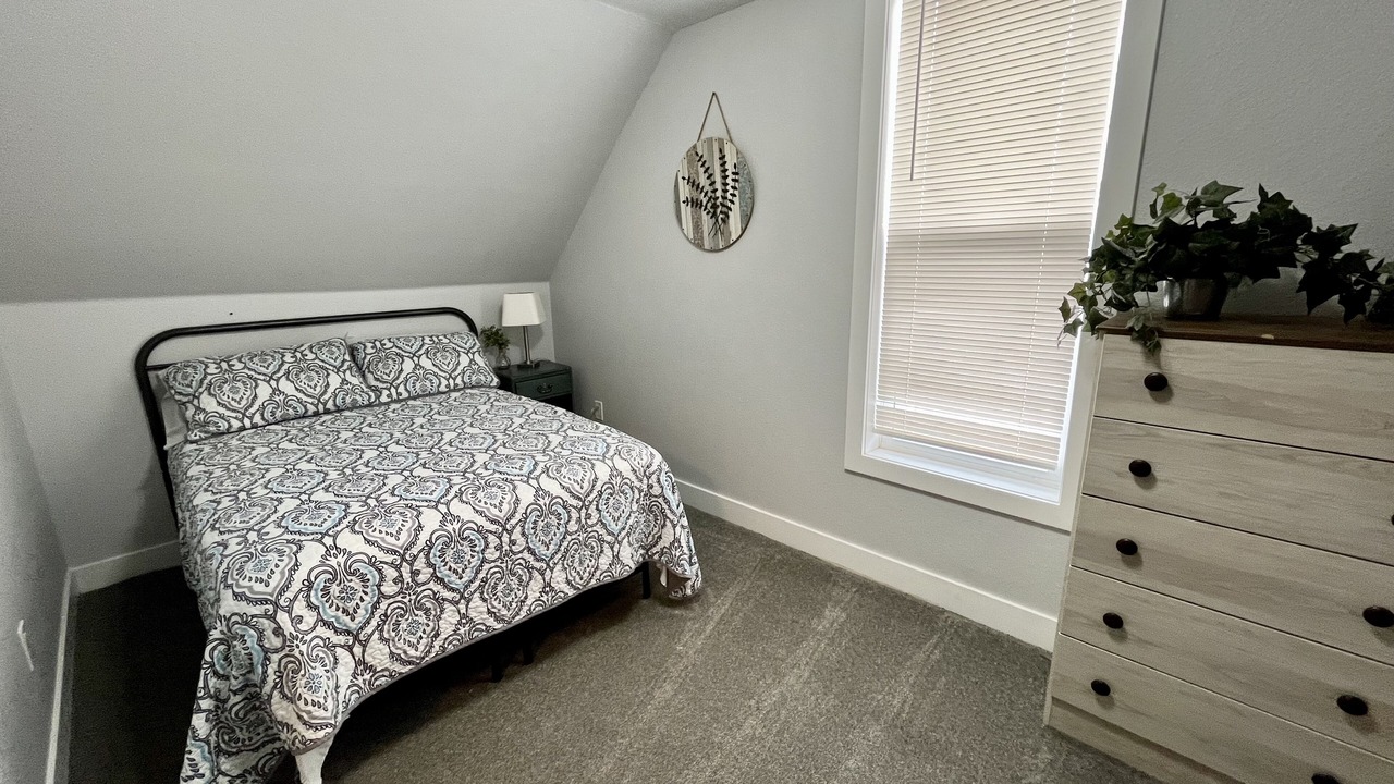 Photo of Bedroom in Curtis Park