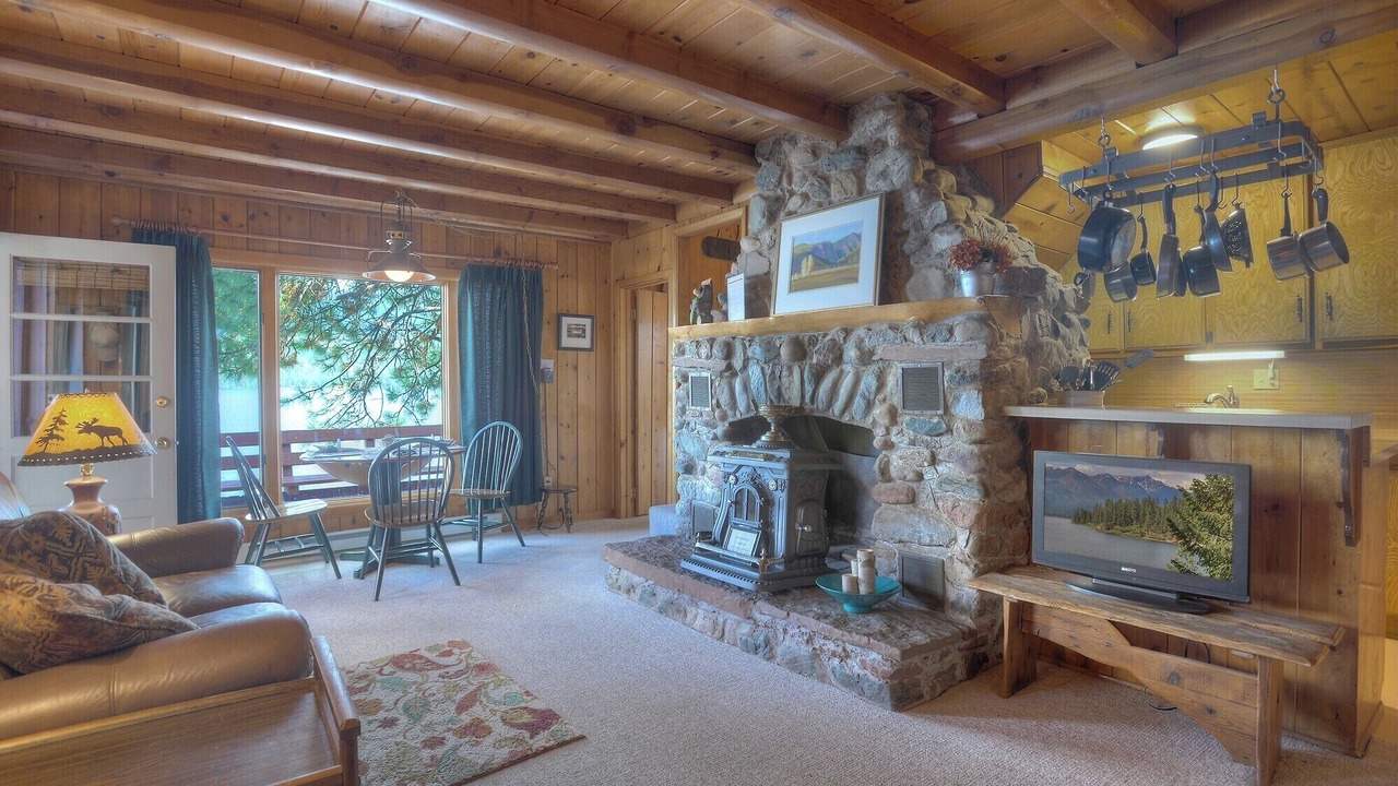 Photo of Livingroom in Bayfield