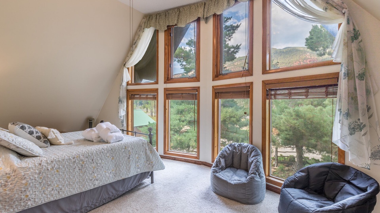 Photo of Bedroom in Idlewild Estates